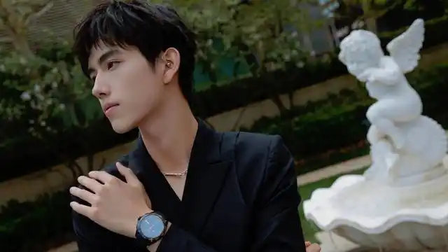 陈飞宇,2000年4月9日出生,华语影视男演员,就读于北京电影学院