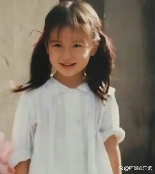 揭秘baby容貌变迁  一直以来,关于angelababy是否整容的话题热度不减.