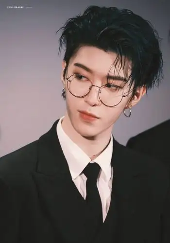 范丞丞 - 堆糖,美图壁纸兴趣社区