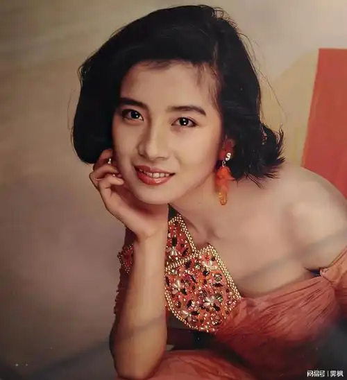 明星怀旧系列图片壁纸～岳翎_网易订阅