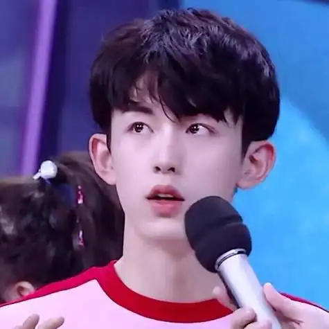 郭俊辰高清头像图片