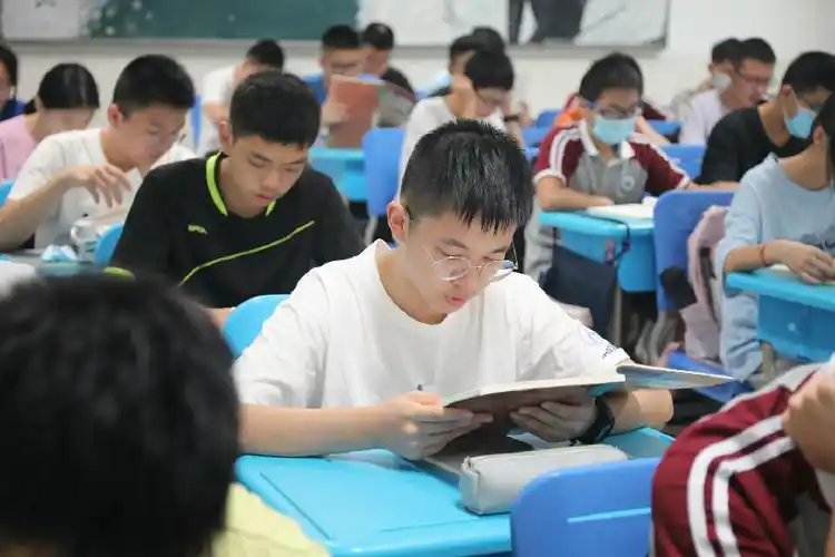 合肥六中南征北战正式启幕