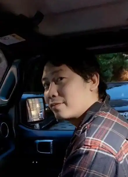 摩登兄弟 #我要抱抱 @我是你摩登兄弟大飞 有些事不能去想,越想越