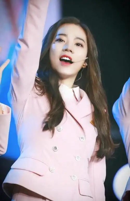 火箭少女解散三年后成员现况差距已拉开真红还是假红一目了然