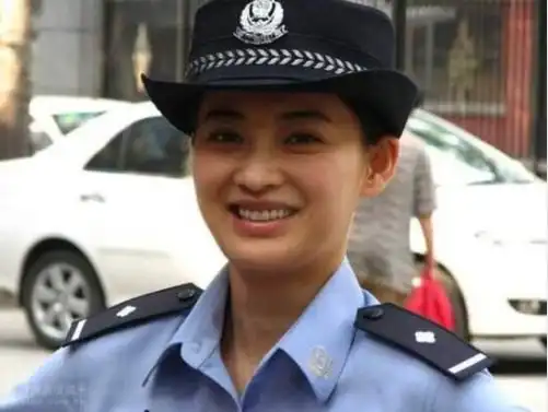 孙俪晒军装照邓超自称军嫂章子怡范冰冰刘涛军装谁最美