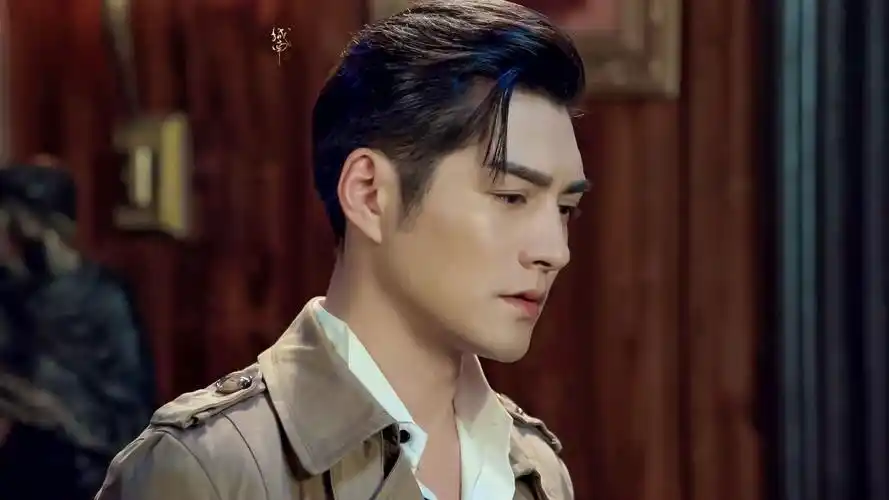 谁有严屹宽照片求图