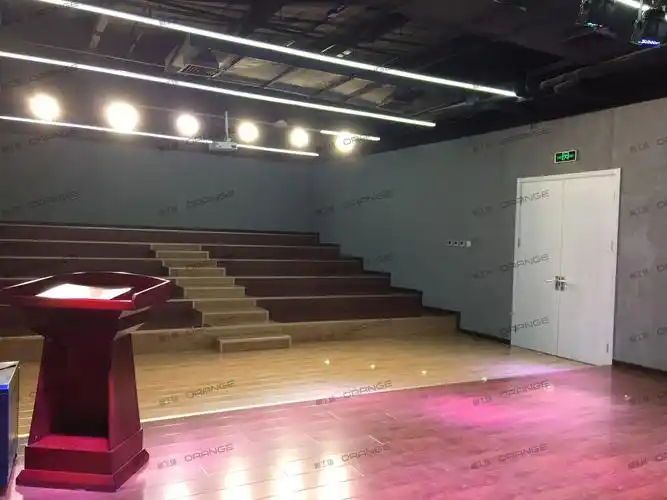 室内二层小剧场