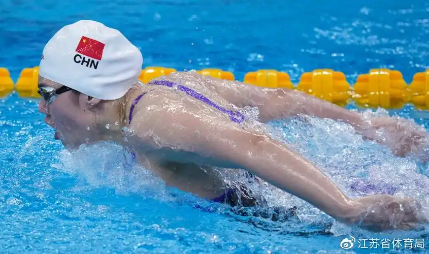 游泳 女子200米蝶泳决赛(张雨霏)