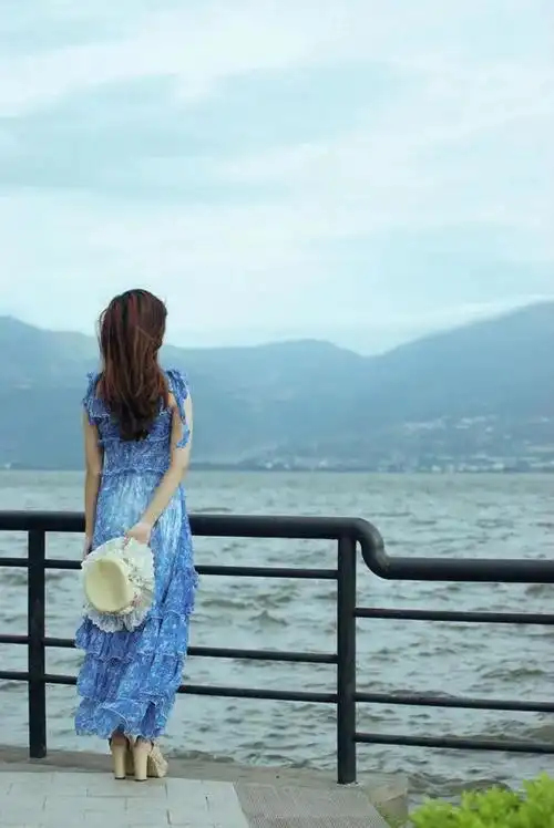 正能量语录背影照