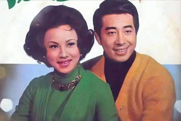 回顾她惨遭双性恋歌手骗婚二婚嫁小丈夫66岁丧子如今怎样了