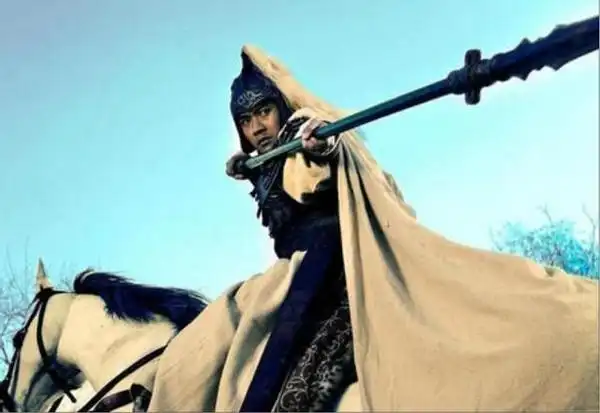 赵云字子龙,常山真定人,五虎将之一.