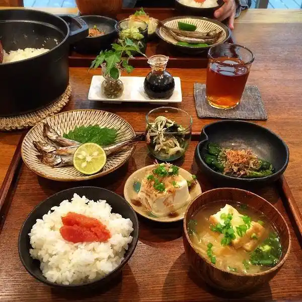 日本人为何吃不胖走近日本人的饮食习惯和一日三餐