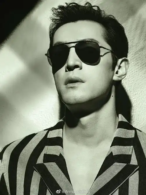 胡歌全新giorgioarmani2021春夏系列广告大片