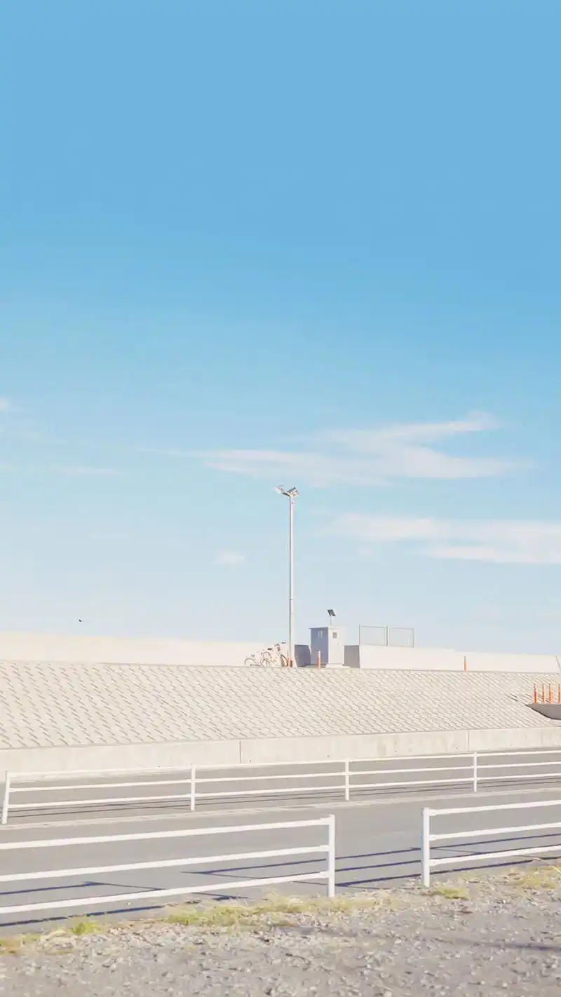 简约清新蓝色手机壁纸图片_唯美_手机壁纸下载_美桌网