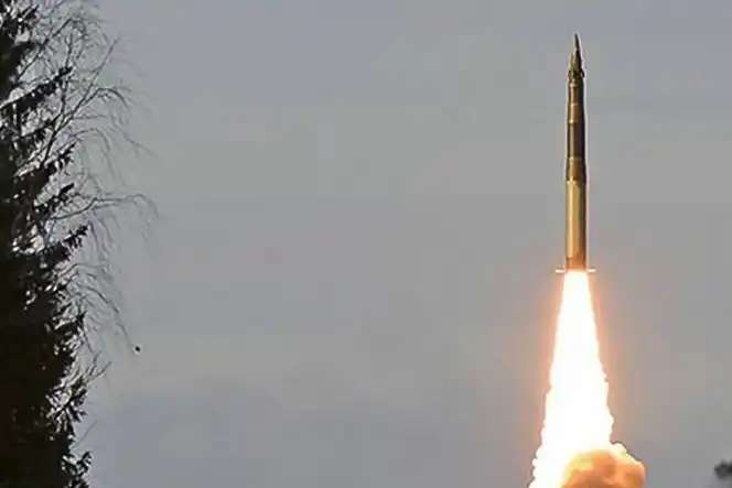 俄成功试射亚尔斯洲际导弹