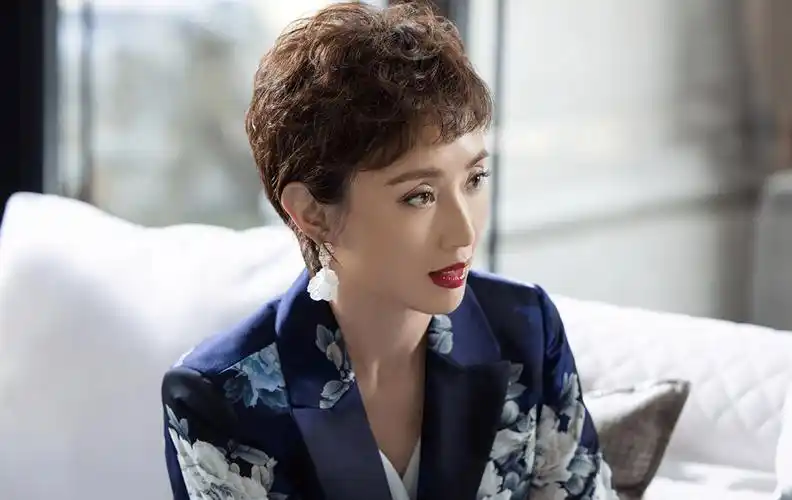 许亚军妻子张澍:嫁大12岁四婚丈夫不后悔,终结了丈夫的"花心"_张舒_张