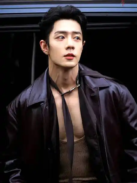 肖战胸肌见客##星姐微博