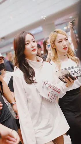 孟美岐吴宣仪照片