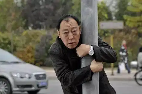 "人丑面瘫"的倪大红,凭什么越来越火?