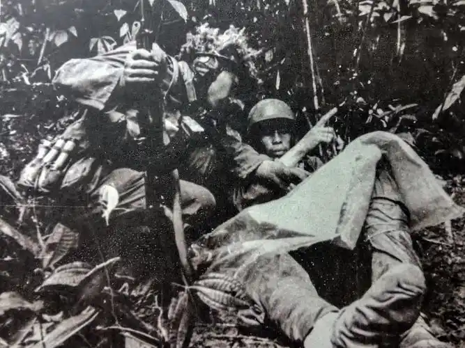 以图片诉说战斗一一来自对越自卫反击战现场图片