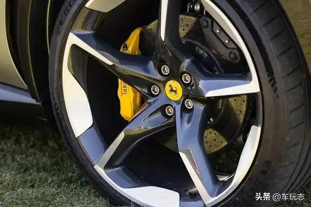 法拉利purosangue超级跑车:不会去越野的suv