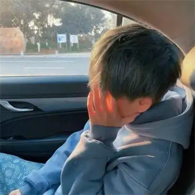 优质真人小众超拽帅哥头像图片 魅力十足精致的酷男微信头像合集_男生