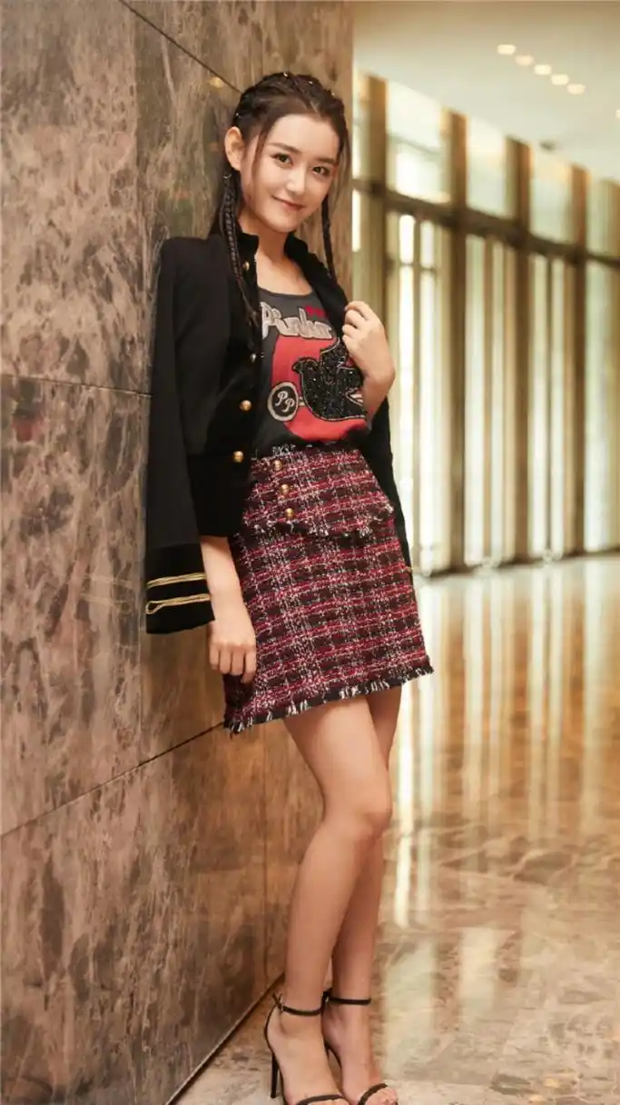 蒋依依  美腿玉足合集