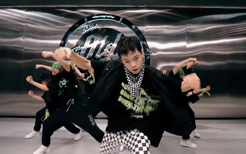 odog少年团演绎王一博这就是街舞队长大秀swagpartodog编舞师经伟编舞