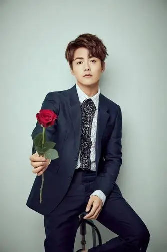 马天宇轻熟男写真照 阳光男神颜值爆表_唯美图片