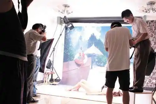 海口群拍人体模特 高校大学生自曝内幕