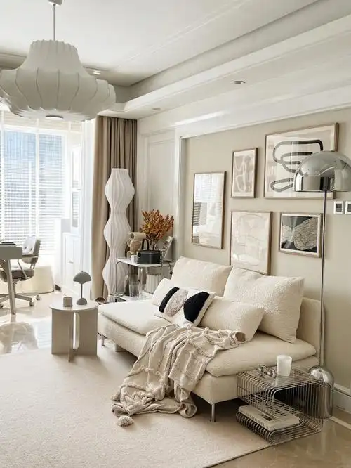百看不腻的奶油色客厅