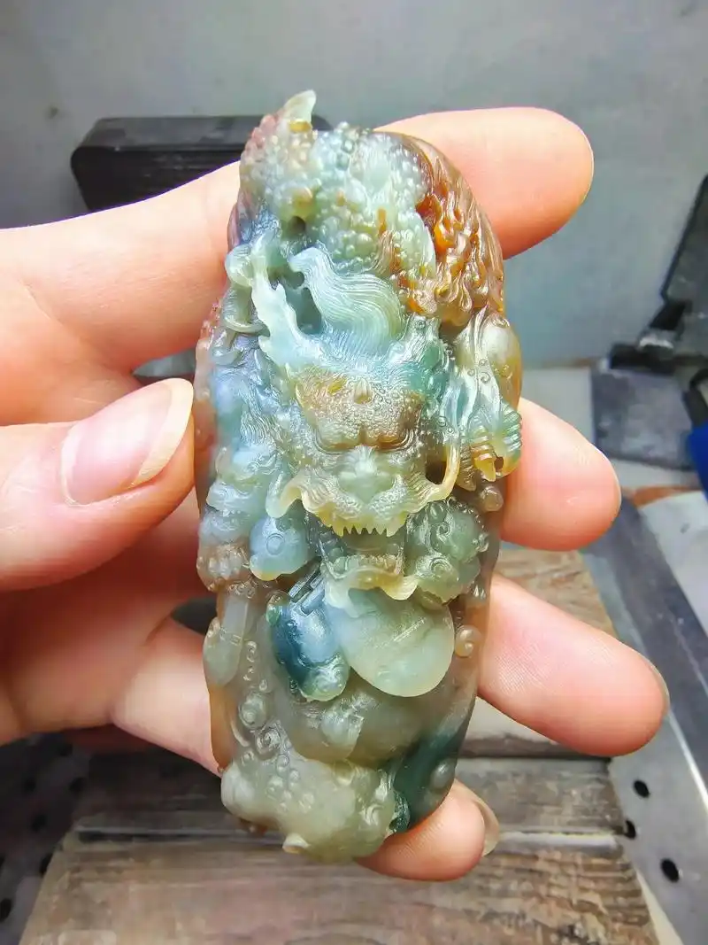 高清无码图,请欣赏.#龙生九子 #玉雕手艺人 #翡翠知识 # - 抖音