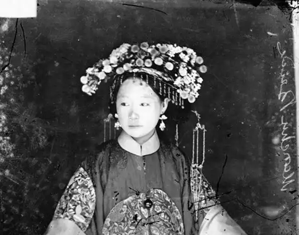 历史上大清格格到底长得有多丑,一组老照片带你看看真实的格格!