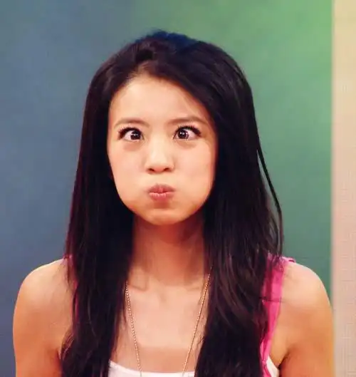 安以轩:令人震惊的鬼脸秀!