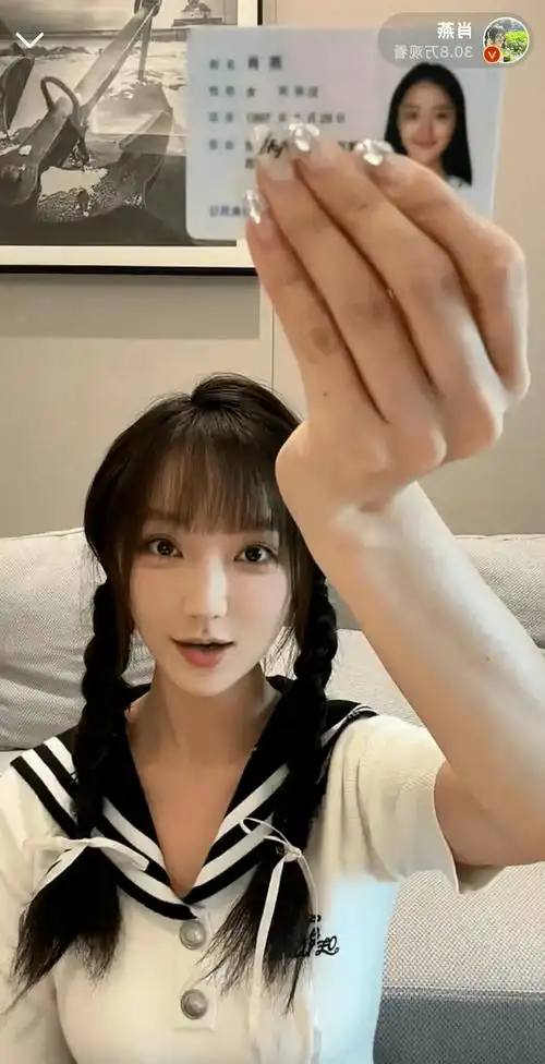 还记得"小娘惹"肖燕吗?去贵州支教了?_鞠婧祎_宣传_作品