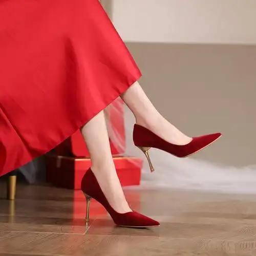 尖头细跟绒面红色高跟鞋喜庆婚宴礼服婚鞋伴娘鞋新娘鞋女鞋大码
