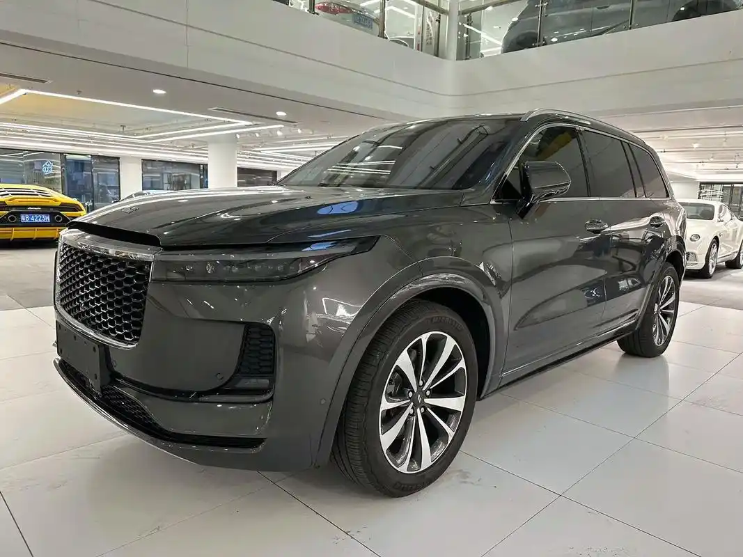 【车型信息】21款理想one增程六座版 - 抖音