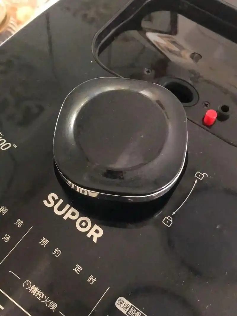 求助,苏泊尔电压力锅盖子突然打不开了 盖子突然就打不开了,可以弹