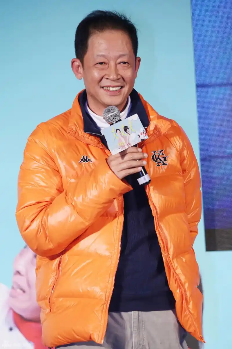 组图:《大丈夫》将播 王志文笑称不爽老少恋_高清图集_新浪网