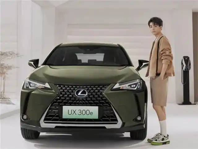 范丞丞王俊凯易烊千玺,车企为何找00后小鲜肉代言?