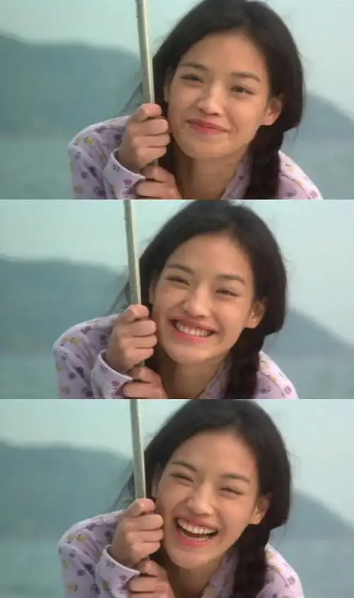 年轻时候的舒淇,称不上多美.皮肤有点黑黑的,眼间距略宽.