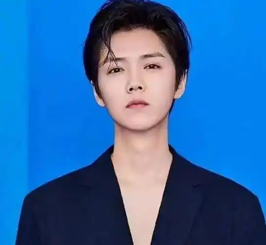 有种差距叫鹿晗与关晓彤官宣6年后两人棋局终被看清