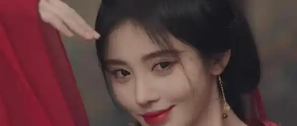 万年不变的妆容又来了鞠婧祎花间令刚播就差评一片