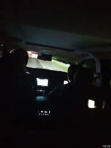 晚上开车要注意什么禁忌