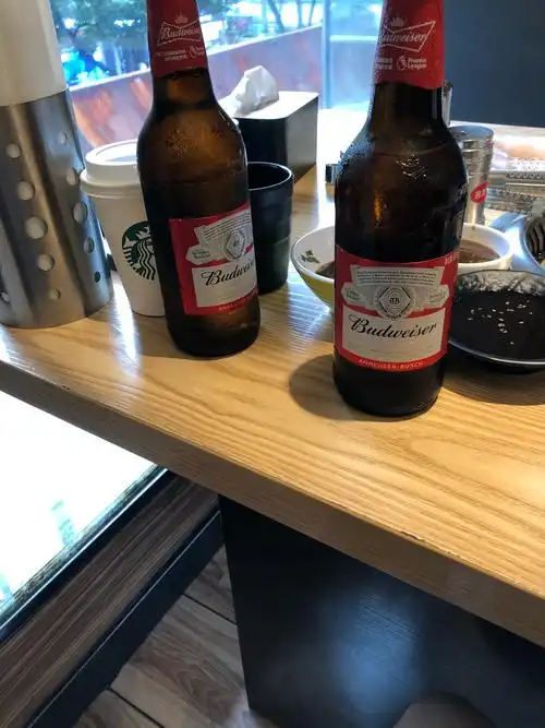 一个人喝酒,没人疼,没人爱!不醉不归!   34 / 作者:ytr8899