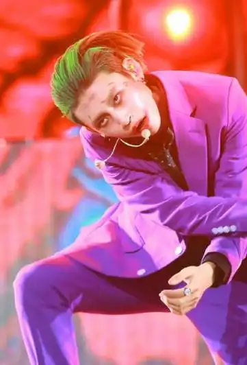 小鬼王琳凯小丑造型图片(9张)