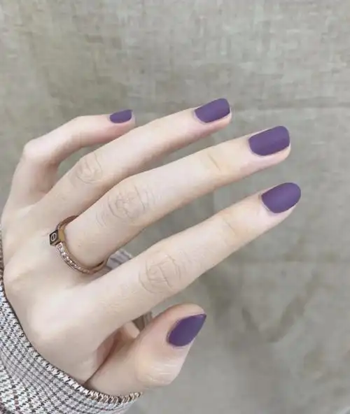 今年秋天最时髦的美甲长这样显白大气日常超百搭