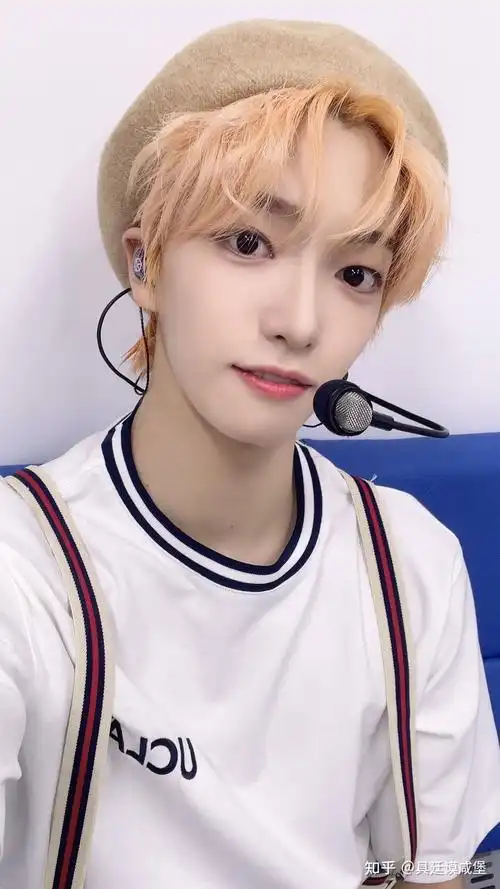 韩娱四代五代有哪些长得很好看的小众男爱豆? - 知乎