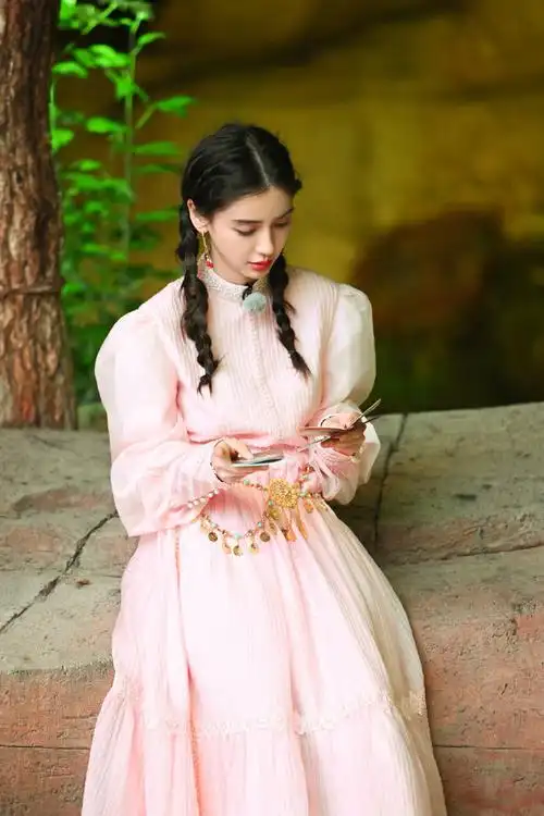 angelababy奔跑吧收官剧照##奔跑吧