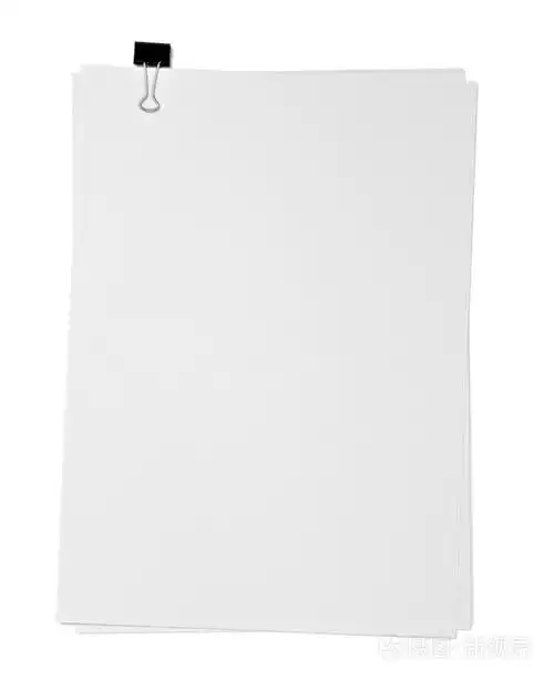 白色空白纸和剪辑办公室业务